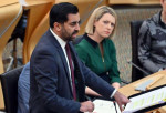 İskoçya Özerk Yönetimi Başbakanı Hamza Yusuf istifa etti…