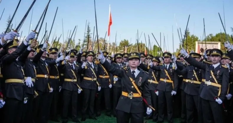 Teğmenler savunmalarını sundu…